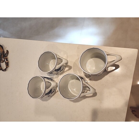 4 VINTAGE BLUE DANUBE ONION JAPAN 3 1/8" TALL MUGS - Picture 3 of 7